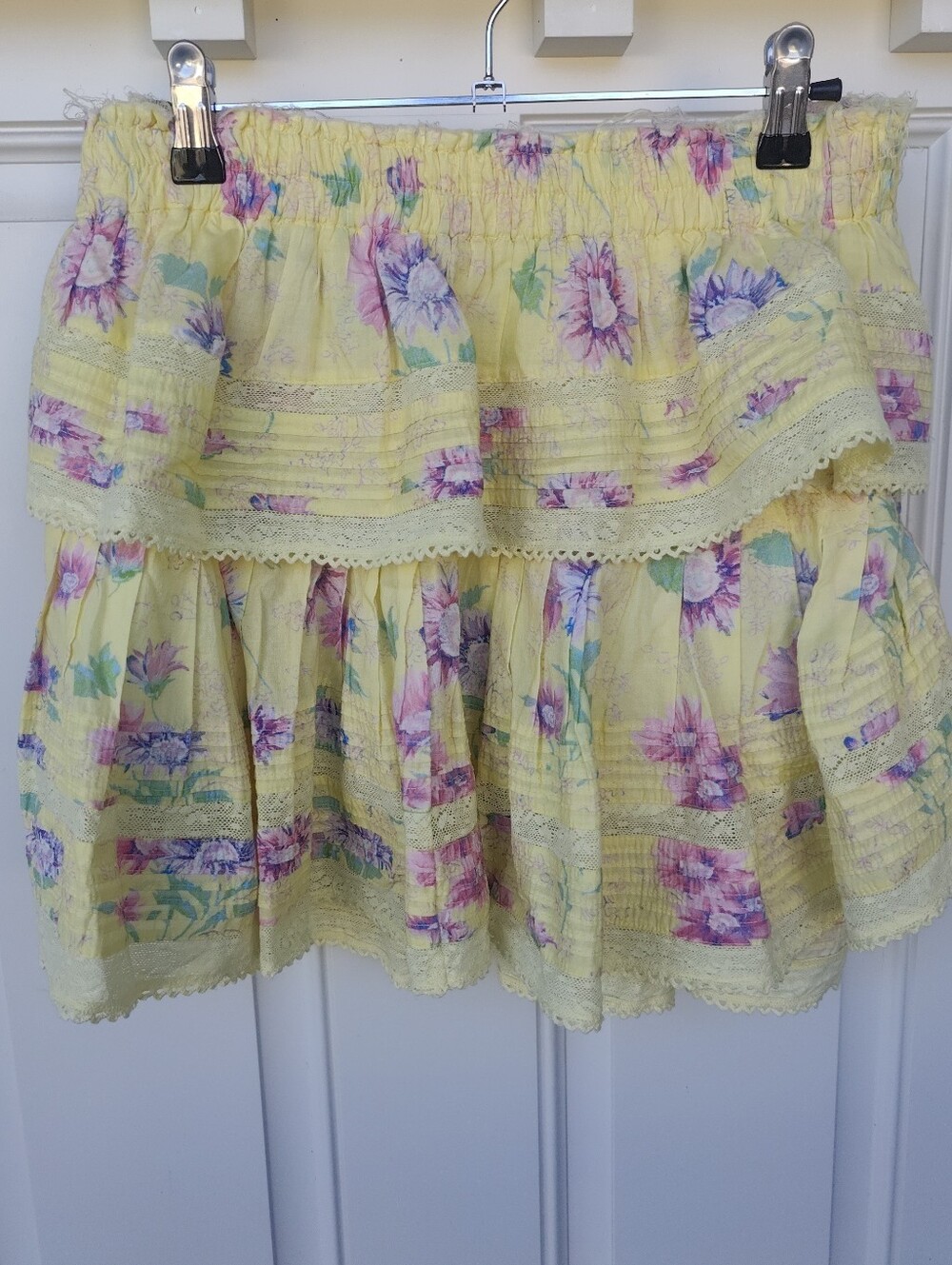 Love Shack Fancy Women’s Ruffle Mini Skirt Size M Cottagecore Floral Boho